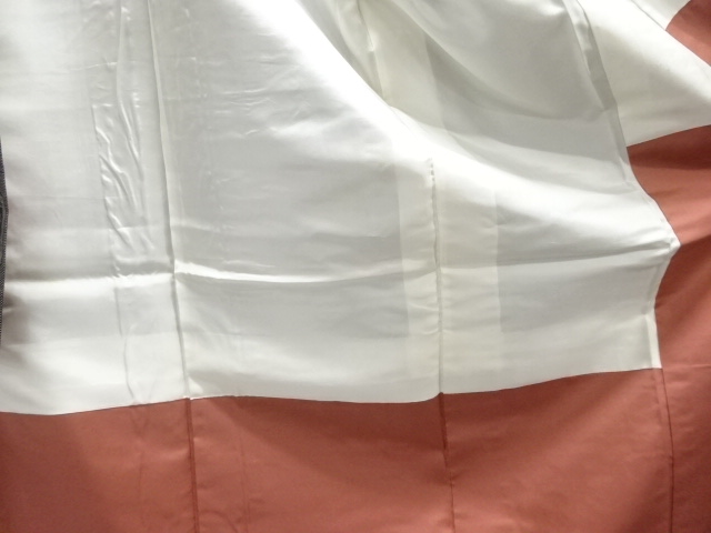  松竹模様織り出し本場泥大島紬着物(5マルキ)